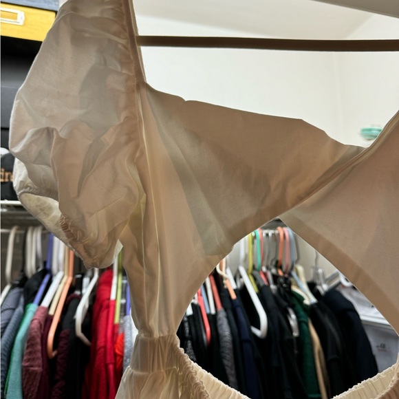 White Cutout Puff Sleeve Dress - Picture 4 of 6